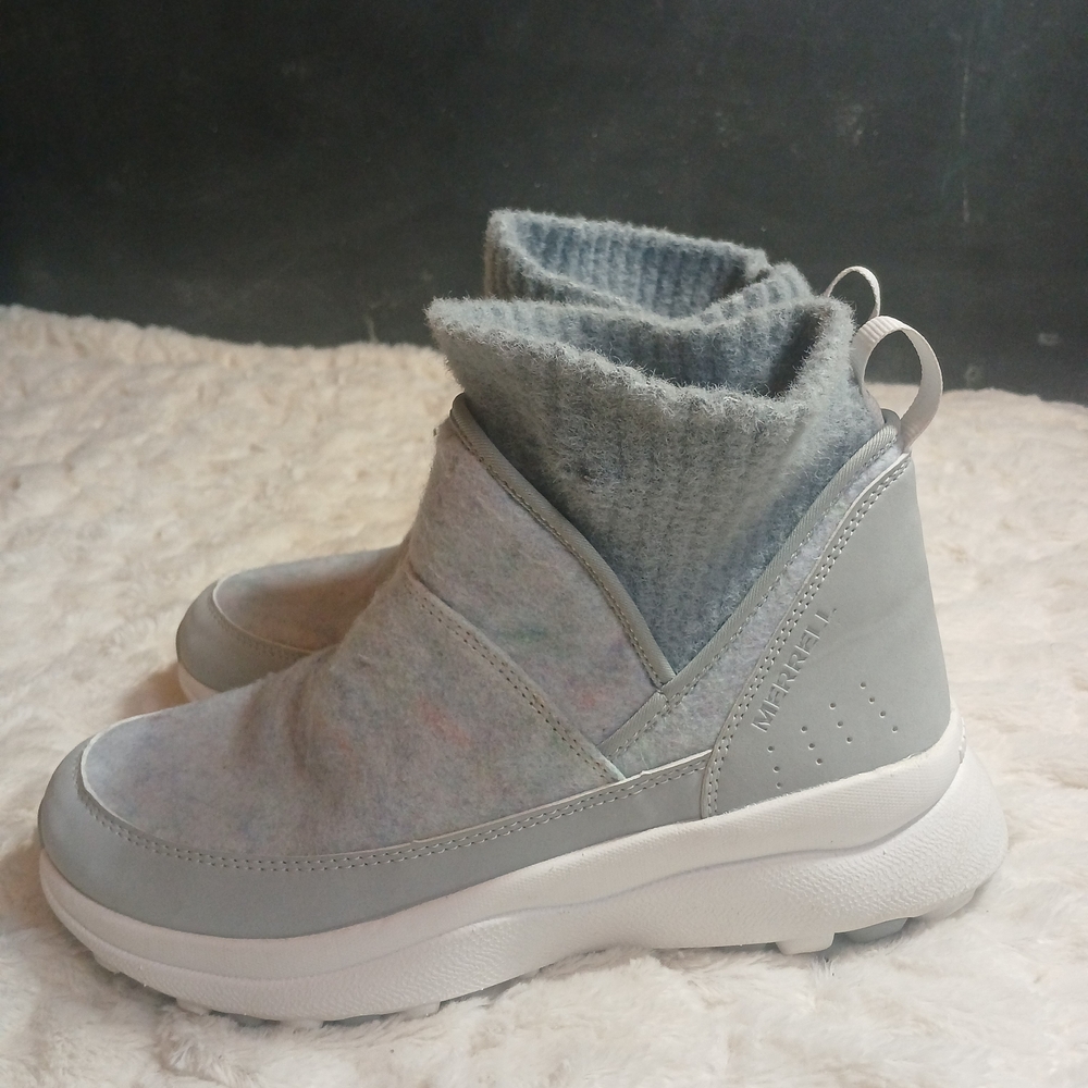 Merrell Cloud Renew Bluff Snow Boot Womens Sz 8.5 100 Gram Lightweight Comfort